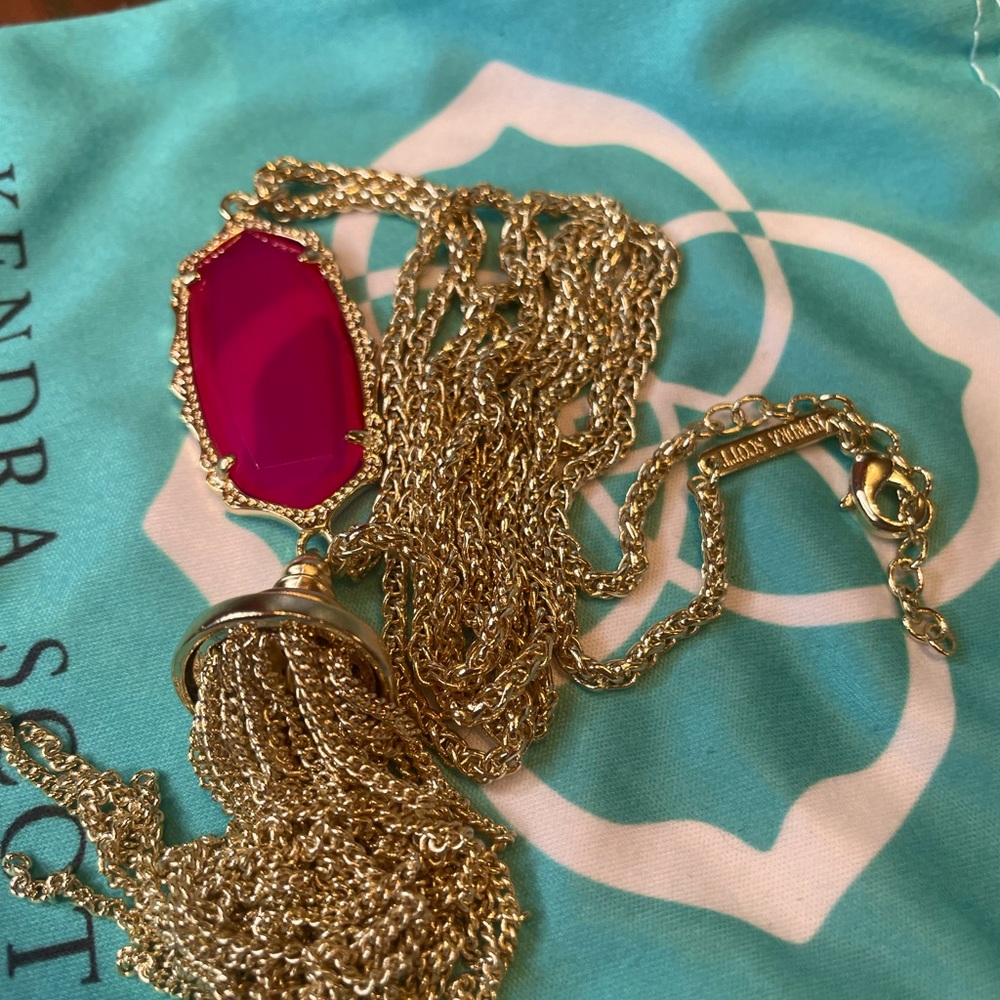 Kendra Scott Everly in Pink Agate - Picture 5 of 9